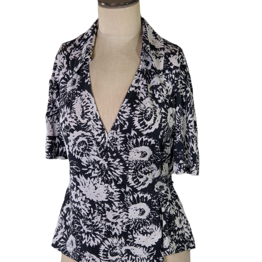 Diane Von Furstenberg  Wrap Top , Sz 12 , EUC